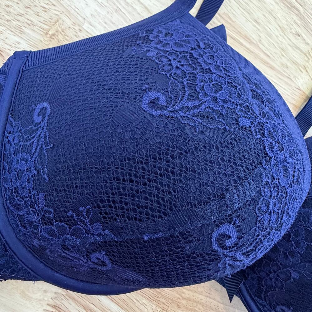 Torrid Navy Lace Bra Size 46B Back Closure Push Up Smooth Adjustable - Picture 2 of 4